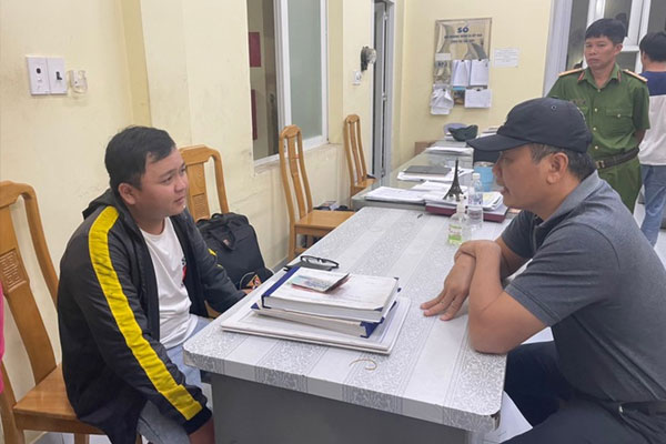 NÓNG: Công an Đồng Nai vừa bắt nghi phạm dùng súng cướp ngân hàng-1