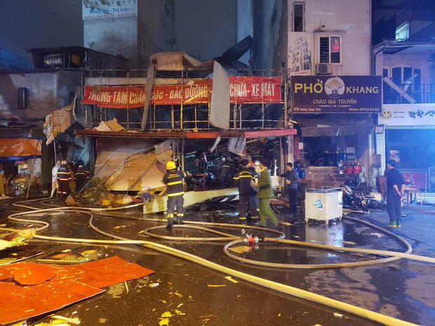Vụ nổ kinh hoàng ở tiệm sửa xe ở Hà Nội: Có thể xử lý hình sự người mua thuốc nổ về cuốn pháo?-3