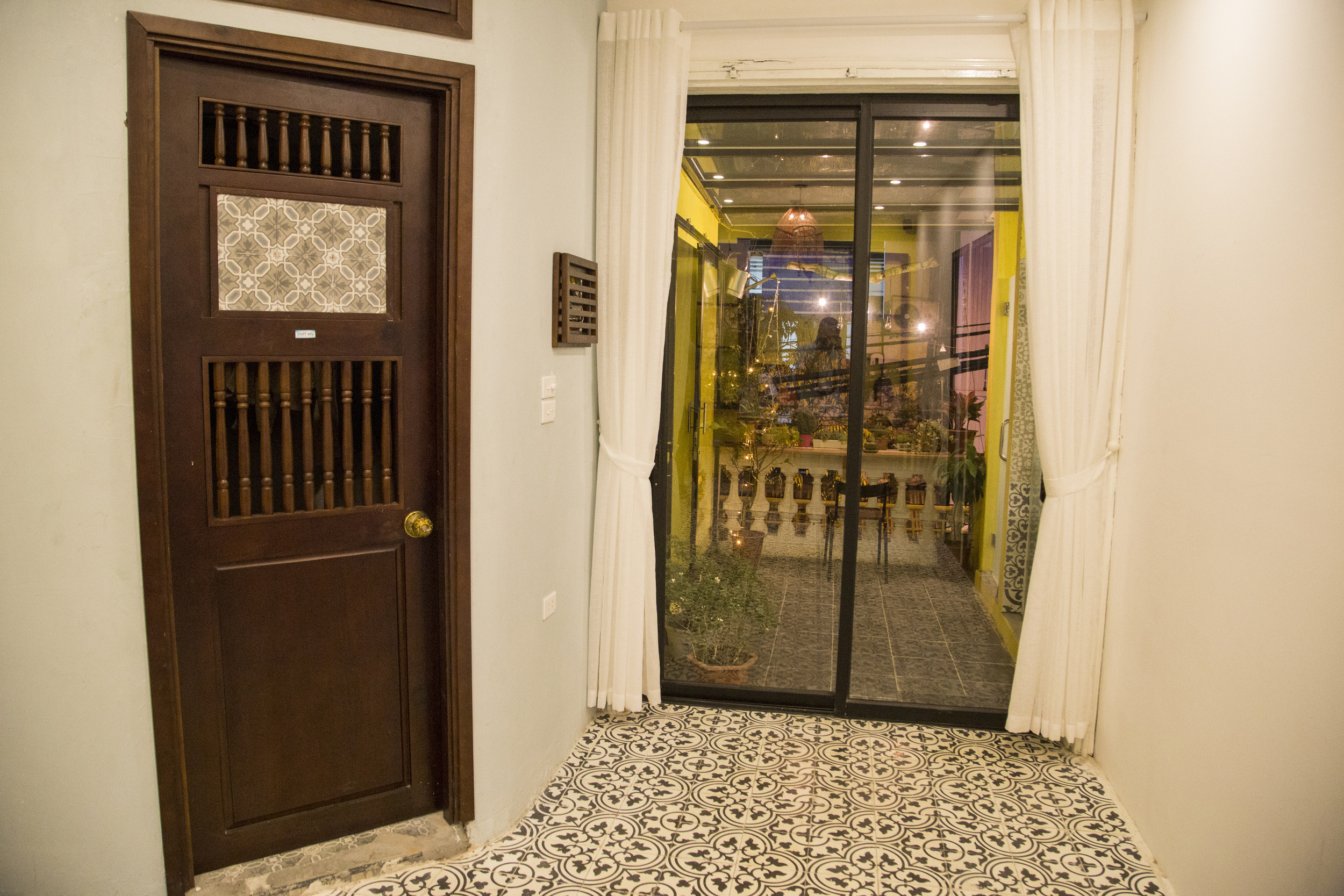 Chi 300 triệu cải tạo nhà kho ở phố cổ Hà Nội thành căn hộ đẹp, sang trọng-6