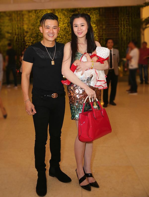 Sau 2 năm Vân Quang Long mất, vợ thứ hai và con gái giờ thế nào?-5