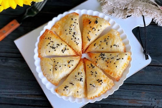 Dùng nồi chiên không dầu làm bánh chuối thơm giòn, trời lạnh ăn thì quá hợp!