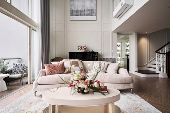 Penthouse bán cổ điển của cặp vợ chồng TP HCM