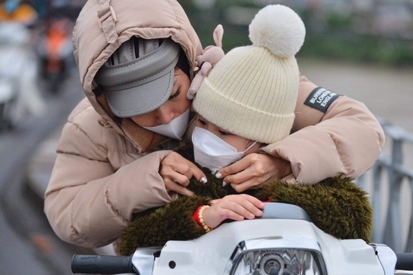 Nỗi bất an khi mặc áo dài đi học-2