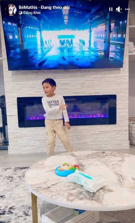 Con trai Đan Trường là fan của Lisa (BLACKPINK), 5 tuổi đã trổ tài biểu diễn hơn người-3