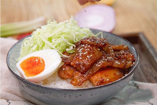 Thêm một cách chế biến thịt ba chỉ ngon hết cỡ mà dễ như ăn kẹo!