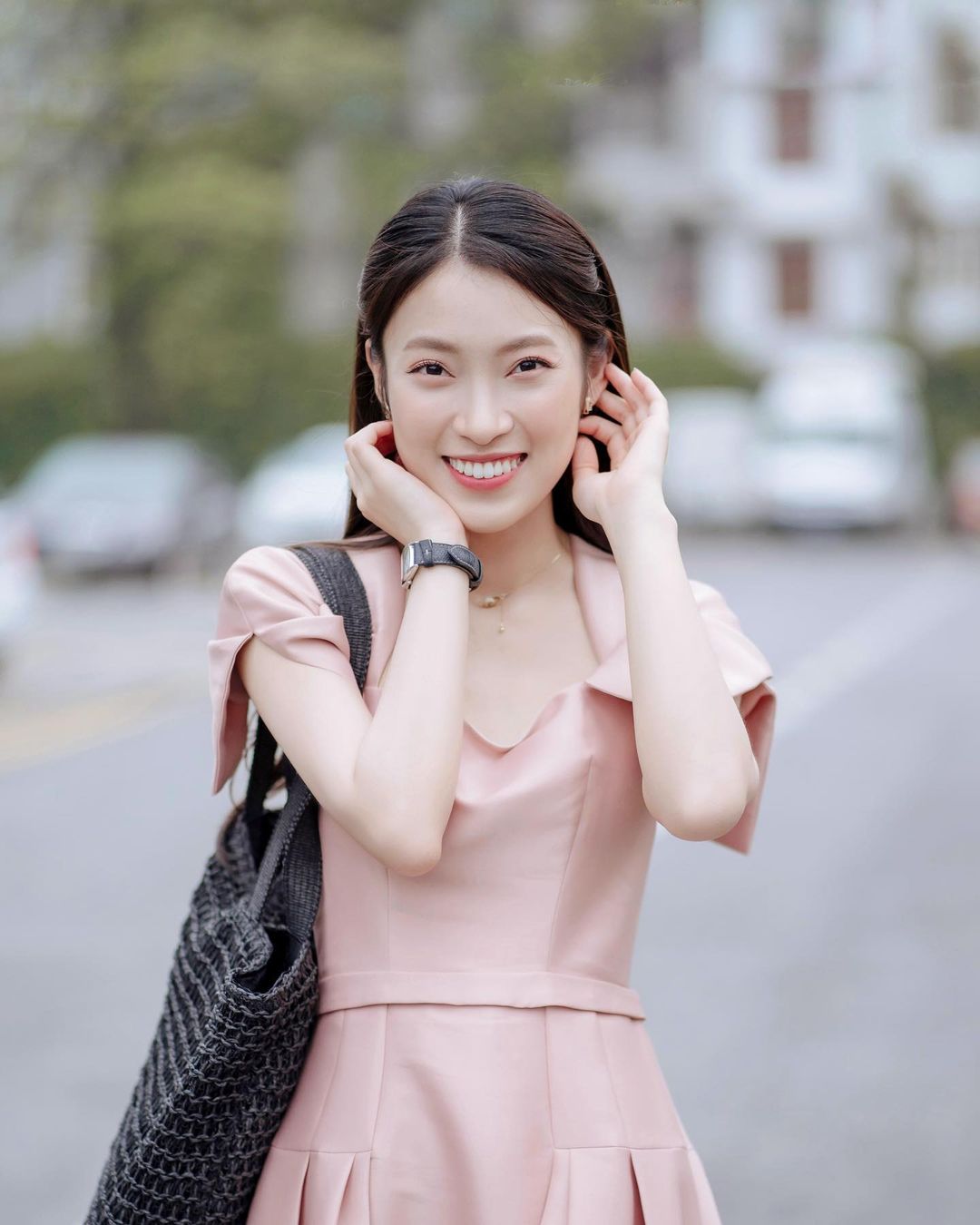 9 bộ đồ công sở giúp Khánh Vy ghi điểm mặc đẹp-5