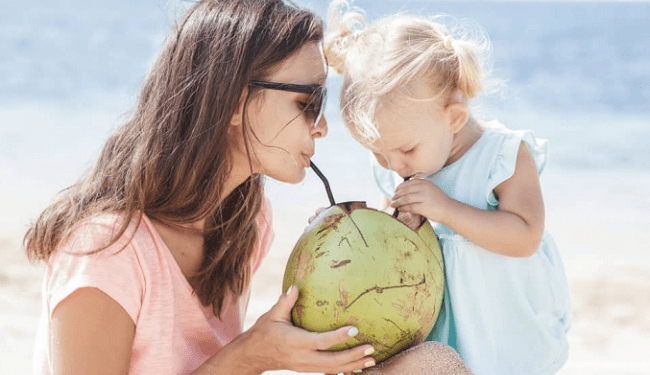 Nước dừa có an toàn cho trẻ không? Trẻ mấy tháng có thể uống được nước dừa?-2