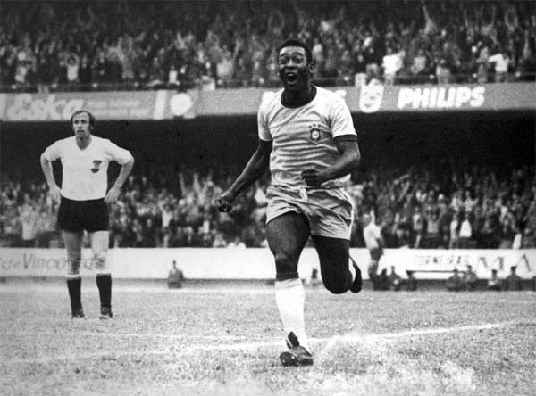 Vua Pele qua đời, thế giới bóng đá thổn thức-5