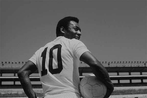 Vua Pele qua đời, thế giới bóng đá thổn thức-10