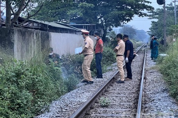 Chồng bị sát hại, vợ kêu cứu trong tình trạng trọng thương-2