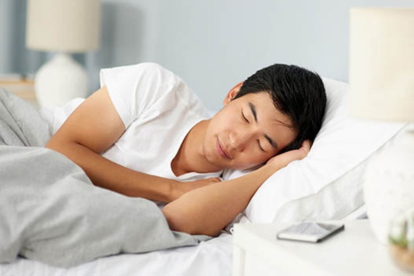 Tư thế ngủ giúp tránh trào ngược dạ dày-1