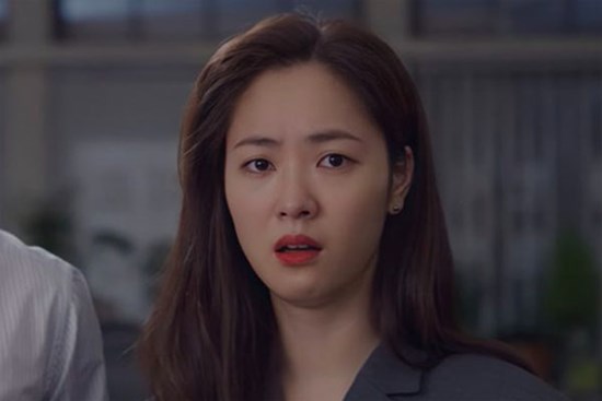 Không vàng, không tiền, nhà trai mang đến sính lễ mỏng như tờ giấy, lúc bố tôi nhìn nội dung thì tròn xoe mắt