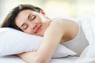 Vì sao nên nằm nghiêng bên trái khi ngủ?