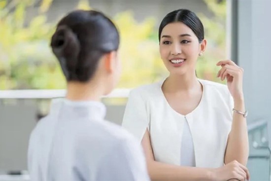 Sau cuộc nói chuyện với vợ của bạn trai cũ, tôi lấy lại được nửa ngôi nhà