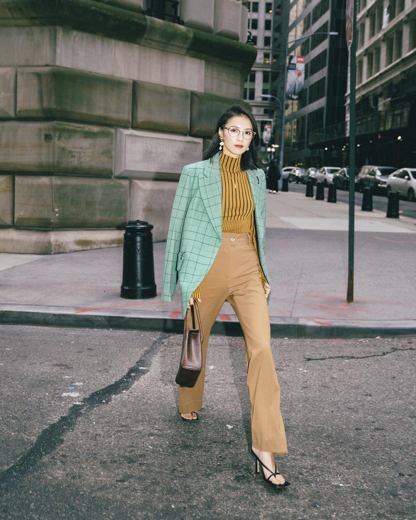 10 cách diện blazer màu sắc không lo sến-4