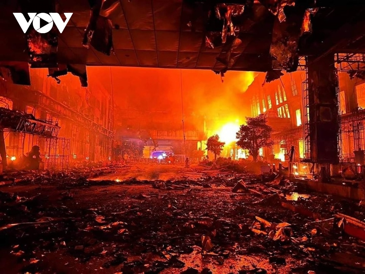 Số người thương vong trong vụ cháy casino ở Campuchia lên tới gần 100 người-3