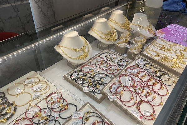 Giá vàng hôm nay 2/1: Tín hiệu khởi sắc cho vàng trong năm mới?-2