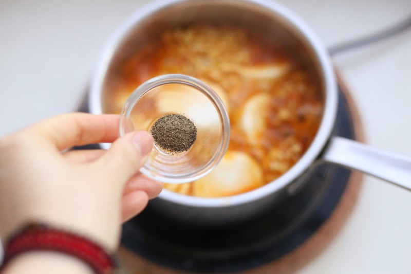 Trời lạnh ăn gì? Mì kim chi nóng hổi nấu dễ mà ăn siêu ngon!-6