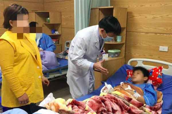 Cảnh báo tình trạng đắp thuốc chữa bỏng cho trẻ-2