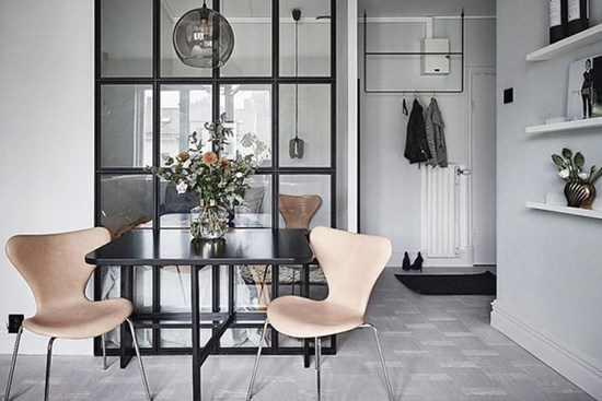 Căn hộ 26m² của cặp vợ chồng mới cưới sở hữu thiết kế khiến người xem bất ngờ