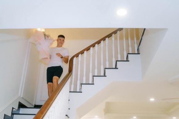 Không gian biệt thự mới xây lại của Thủy Tiên và Công Vinh hoành tráng cỡ nào?-4