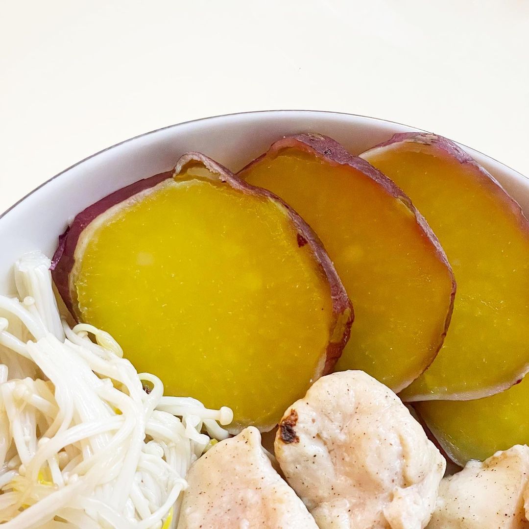 Nàng công sở ăn khoai lang đúng cách để giảm cân thon thả đón Tết-2