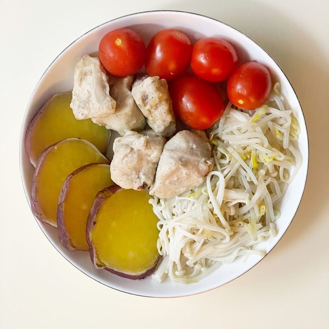 Nàng công sở ăn khoai lang đúng cách để giảm cân thon thả đón Tết-8