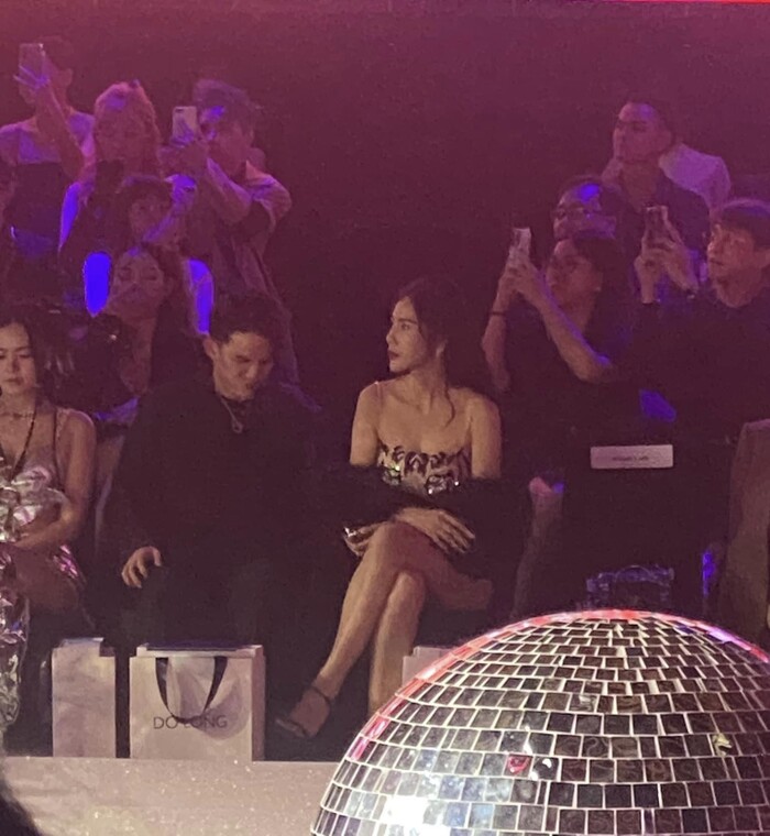 Lạc lõng đi dự sự kiện, Thuỷ Tiên nói một câu đầy xót xa-1