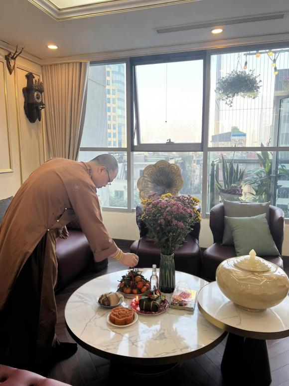 Tự Long cùng vợ con chuyển về nhà mới, không gian mang đậm nét truyền thống-3