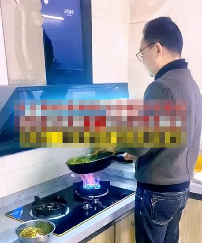 Bị ốm chồng vội vàng về chăm, vợ choáng nặng khi phát hiện bí mật ông xã giấu kín bao năm-2