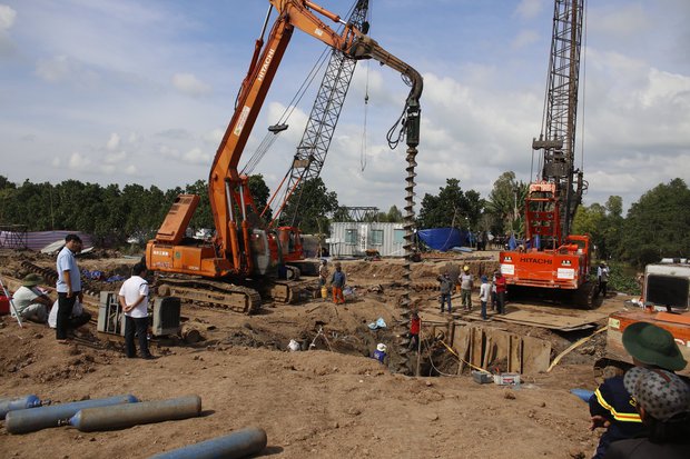 Ông ngoại bé trai 10 tuổi lọt xuống trụ bê tông ở Đồng Tháp: Thằng bé học giỏi lắm…”-1