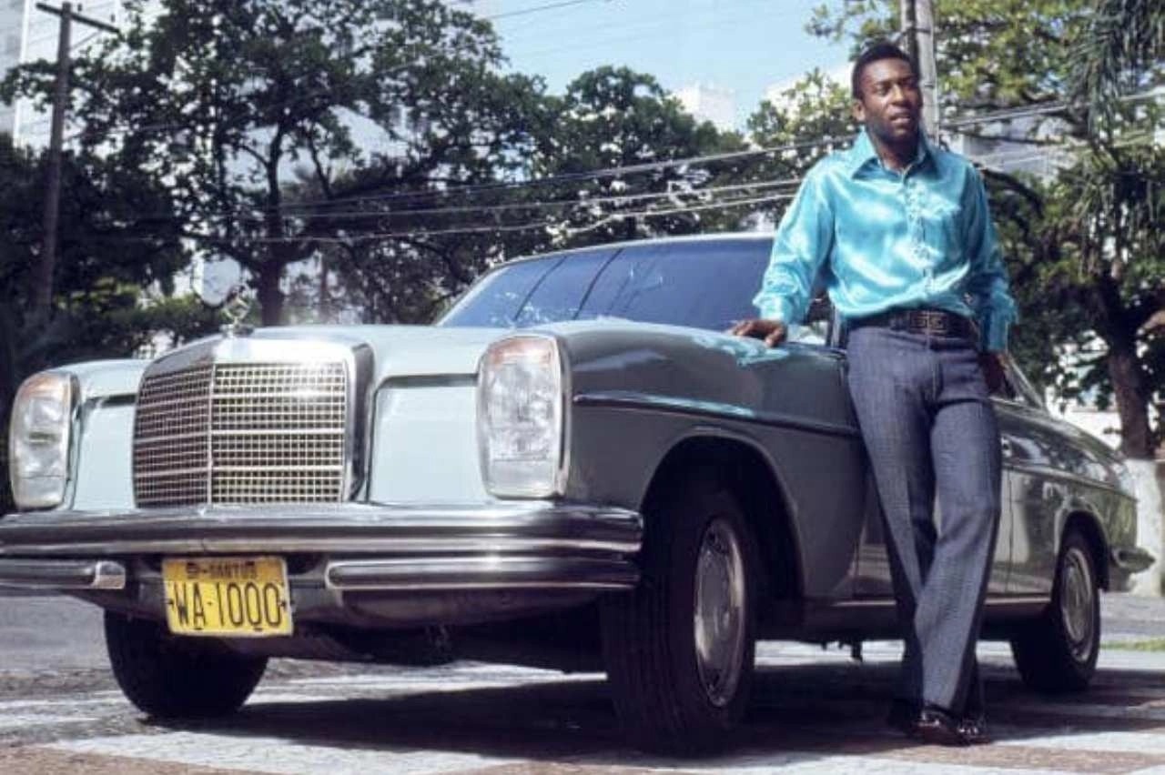 Những mẫu ôtô gắn liền với tên tuổi Pele-2