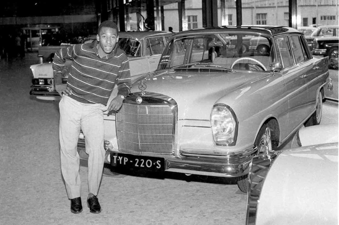 Những mẫu ôtô gắn liền với tên tuổi Pele-4