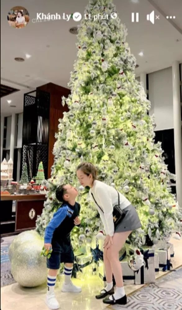 Tình cũ của Mạc Hồng Quân khoe ảnh hiếm bên con, căn nhà bạc tỷ minh chứng sự khéo léo, độc lập nuôi dạy con khi làm mẹ đơn thân-2