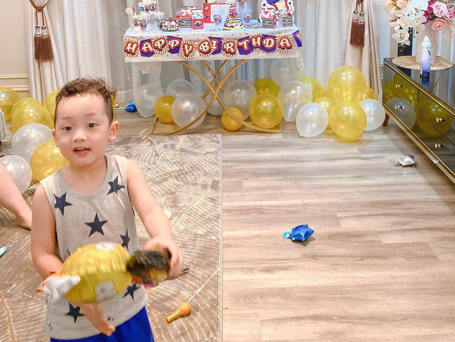 Tình cũ của Mạc Hồng Quân khoe ảnh hiếm bên con, căn nhà bạc tỷ minh chứng sự khéo léo, độc lập nuôi dạy con khi làm mẹ đơn thân-6