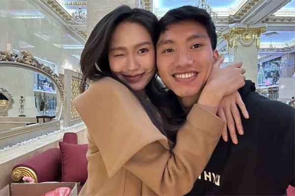 Người hâm mộ bất bình về tình huống nhận thẻ vàng của Đoàn Văn Hậu-3