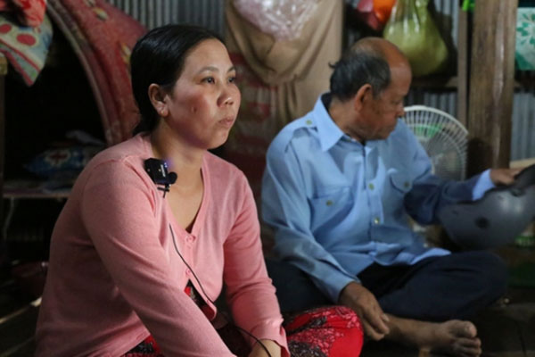 Bé rơi xuống trụ bê tông nhặt ve chai lấy tiền học võ để khỏi xin mẹ: 21 nghìn, người ta trả 15 nghìn-4