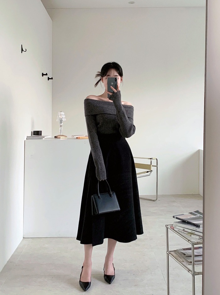 10 công thức diện chân váy đen giúp phong cách thăng hạng-8