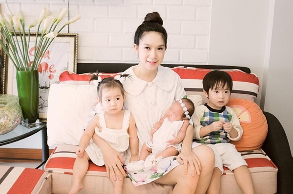 Sinh 4 con Minh Hà hoàn toàn nuôi con bằng sữa mẹ, bí kíp là gì?-3