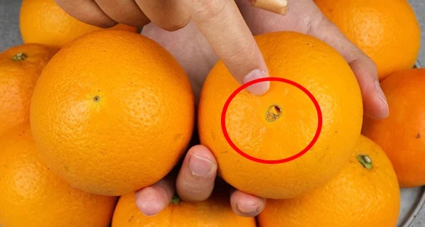 Mua cam cứ nhìn vào 4 chỗ này là chọn được quả mọng nước, ngọt lịm-2