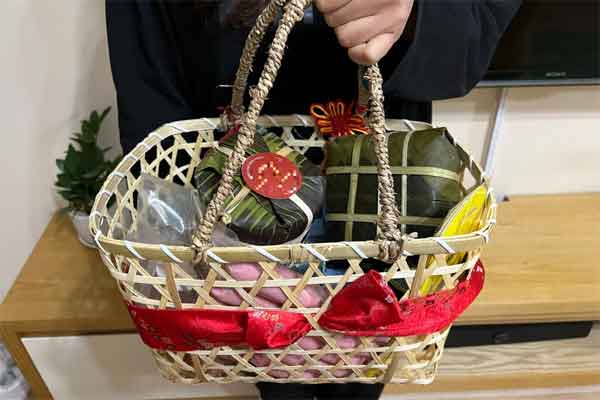 Chi hơn nửa tháng lương cho tiền xe ôm và tiền ăn, cô bạn 25 tuổi vẫn cảm thấy xứng đáng”-6