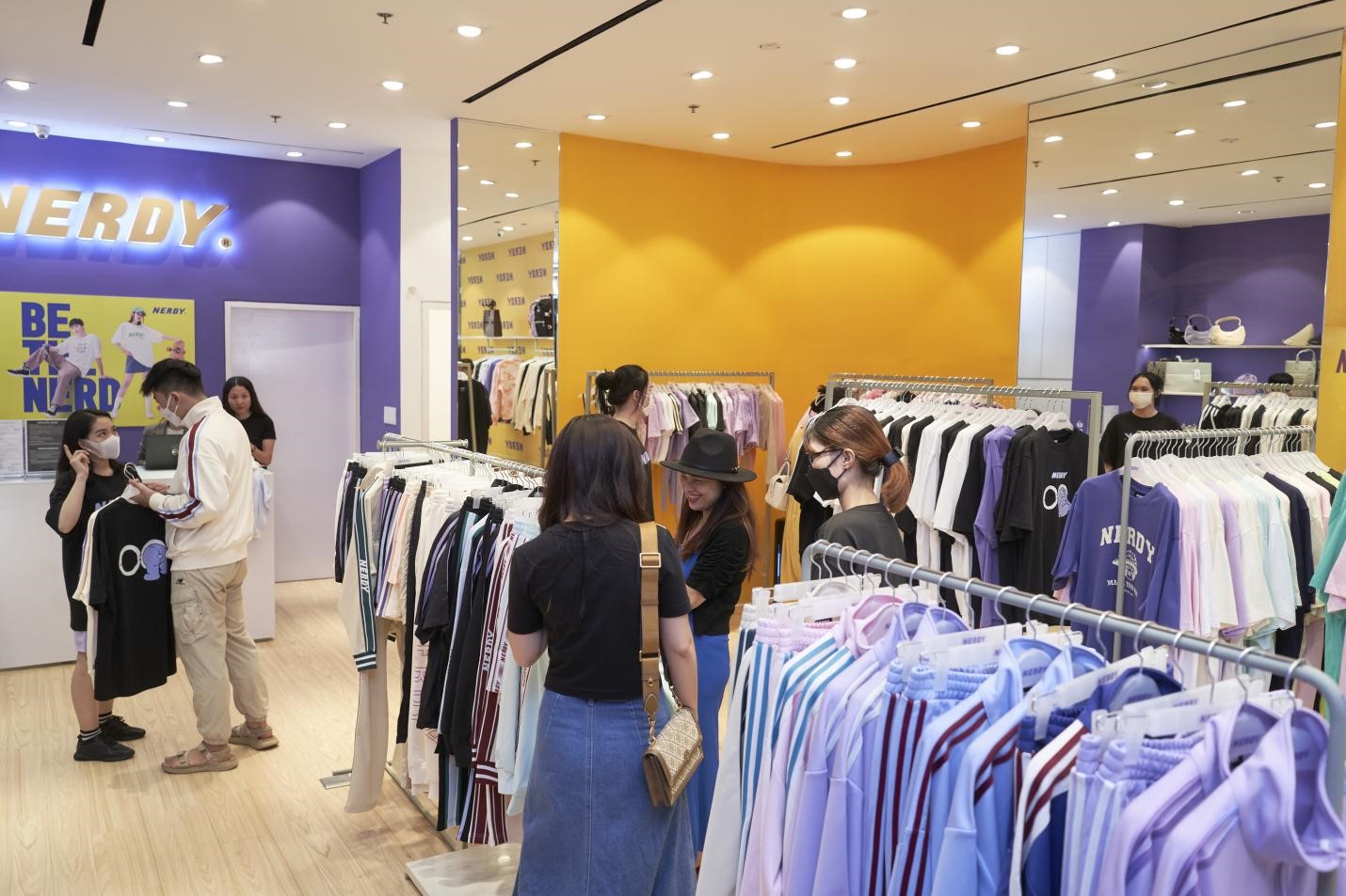 Thương hiệu Hàn Quốc Nerdy khai trương store đầu tiên ở Vincom Đồng Khởi-4