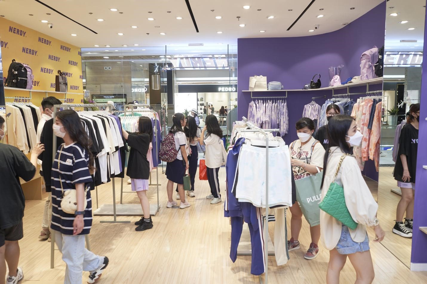 Thương hiệu Hàn Quốc Nerdy khai trương store đầu tiên ở Vincom Đồng Khởi-5