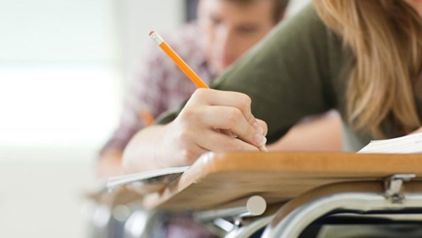 Thần dược ôn thi nguy hiểm lại được sử dụng giữa mùa thi-2