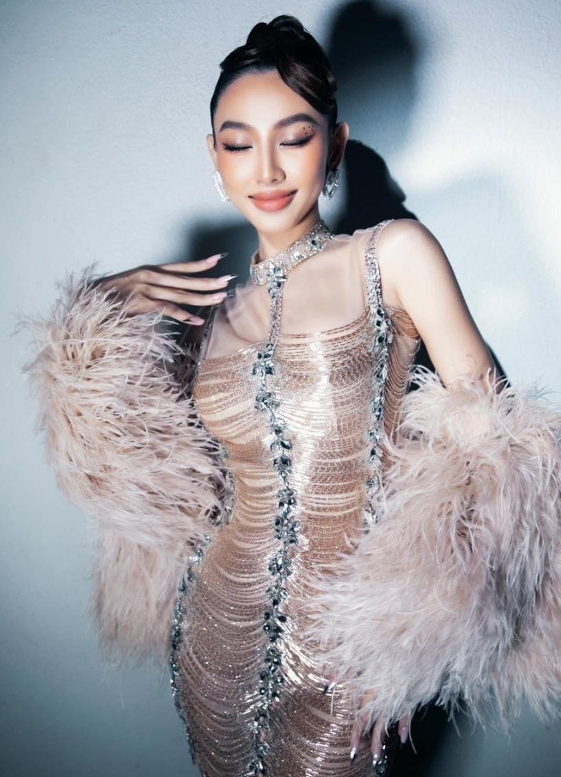 Thùy Tiên và những lần mặc đồ ngược, thần thái và khí chất cứu vớt tất cả-1