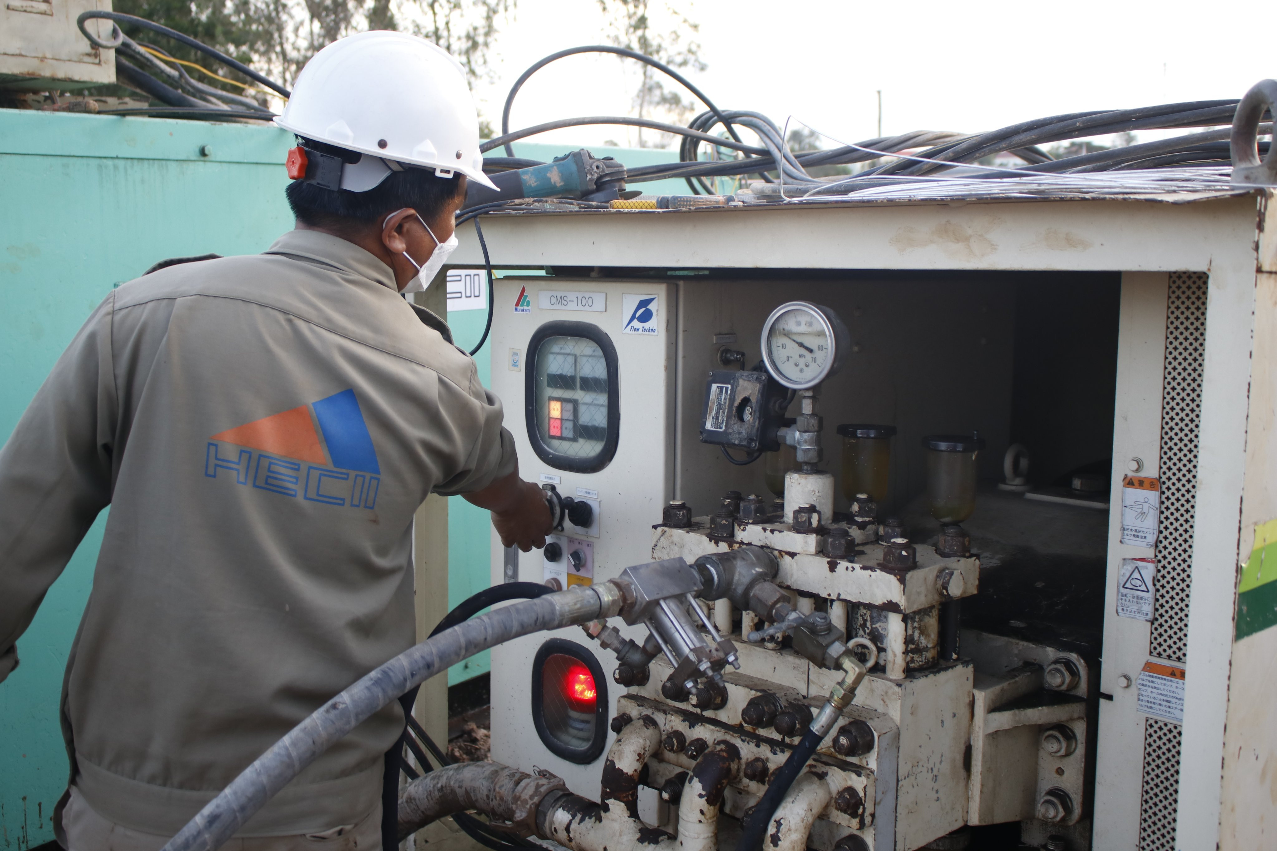 Phó Chủ tịch Đồng Tháp nói về vị trí bé trai gặp nạn trong ống trụ bê tông-3