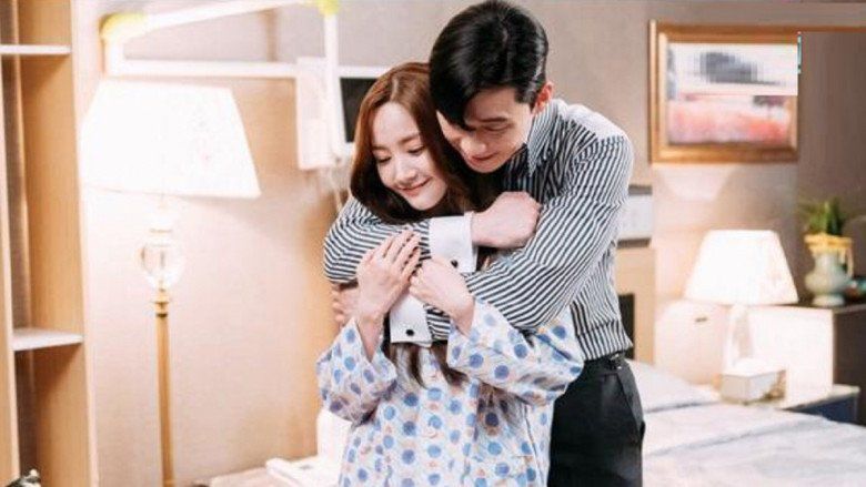 Cưới 3 năm chưa có bầu nhưng mẹ chồng không giục, tôi sững người khi nghe mẹ nói chuyện với dì-2