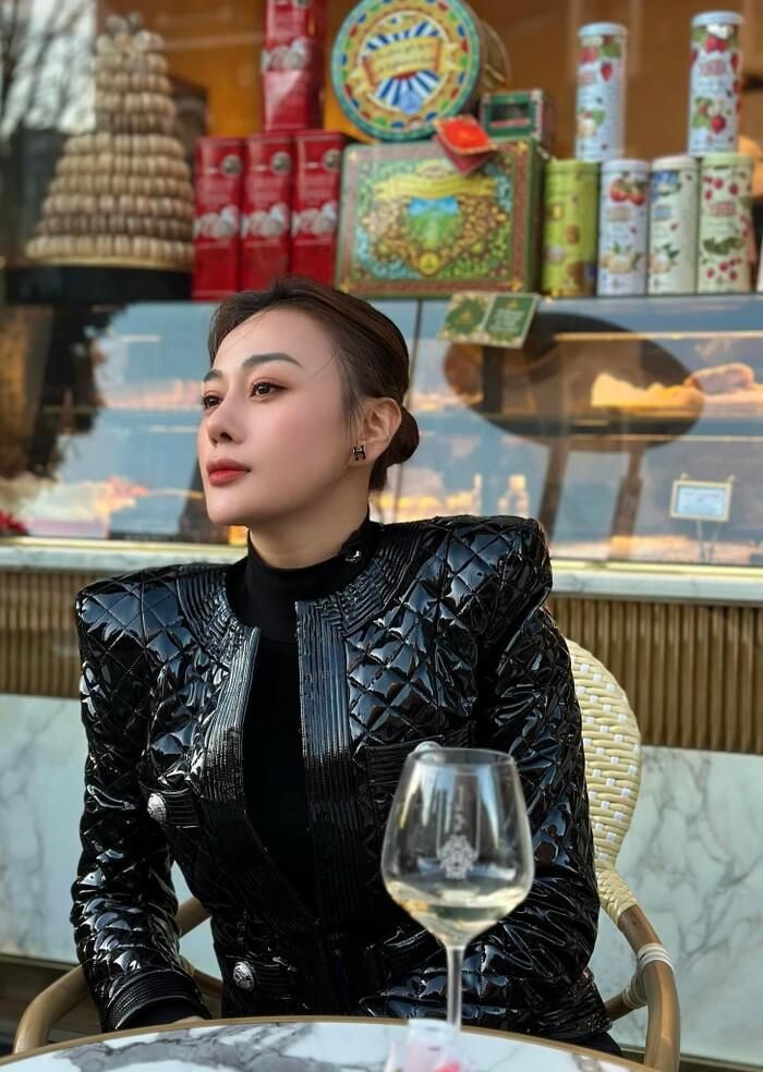 Phương Oanh học cách buông lơi sau ồn chuyện tình cảm-1