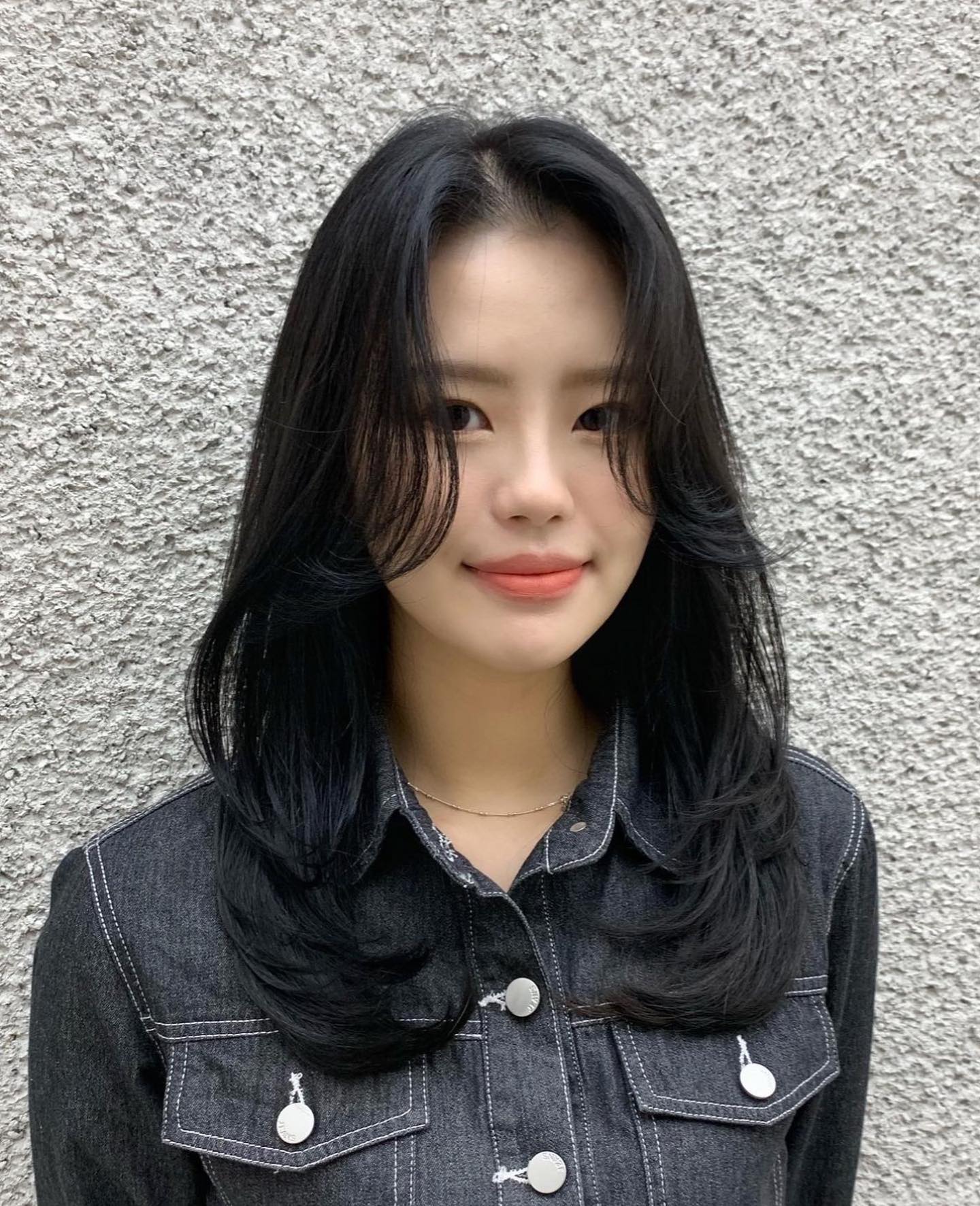 5 kiểu tóc giúp gương mặt dài thêm cân đối, trẻ trung-10