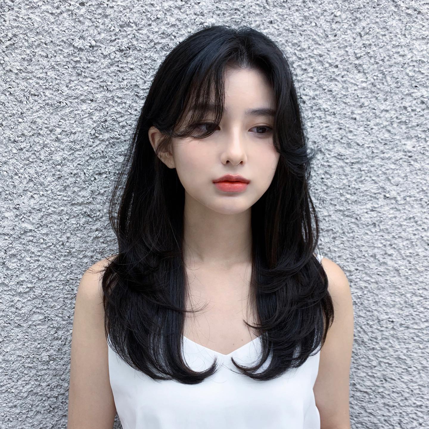 5 kiểu tóc giúp gương mặt dài thêm cân đối, trẻ trung-9